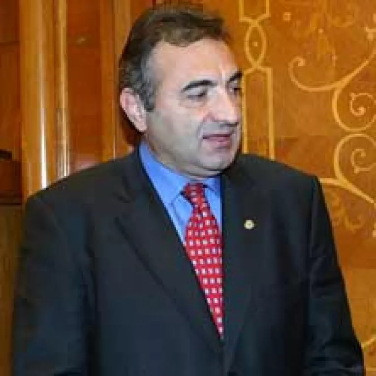 BNR plafoneaza si leasingul