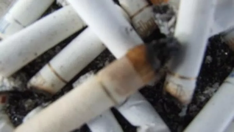  Din 2011, se vor vinde doar tigari anti-incendiu