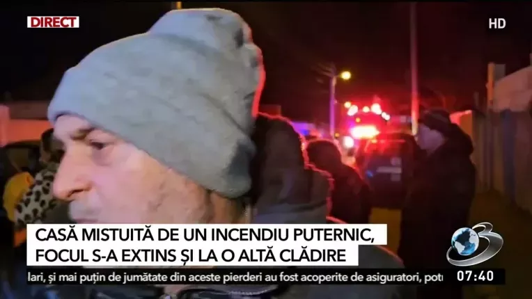 Doua case mistuite de un incendiu, intr-un cartier din Constanta