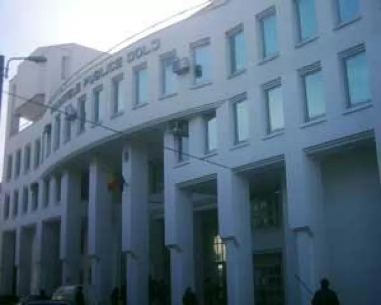 Fiscul a inceput in forta anul 2006. Sechestre de 45 de miliarde pe bunurile debitorilor