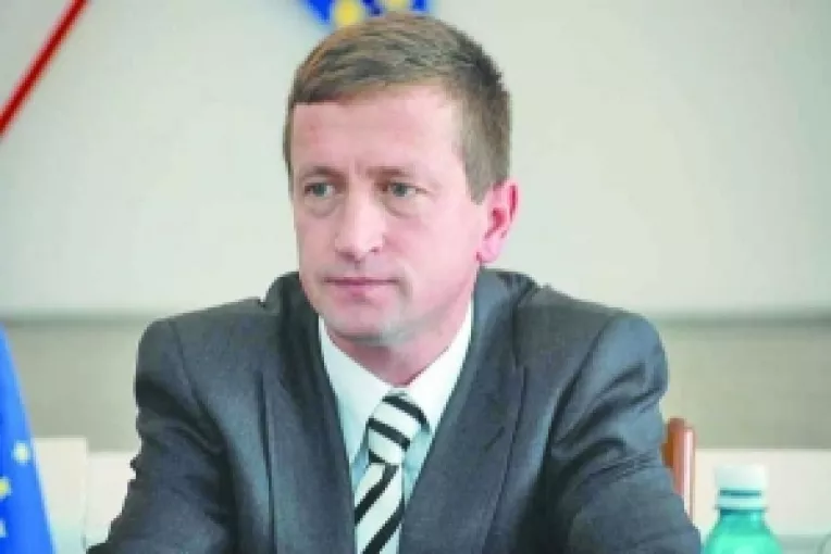 Fostul director de la Penitenciarul Poarta Alba, acuzat de furt. Dinca da cu subsemnatul la Parchet pentru mancarea unui puscarias