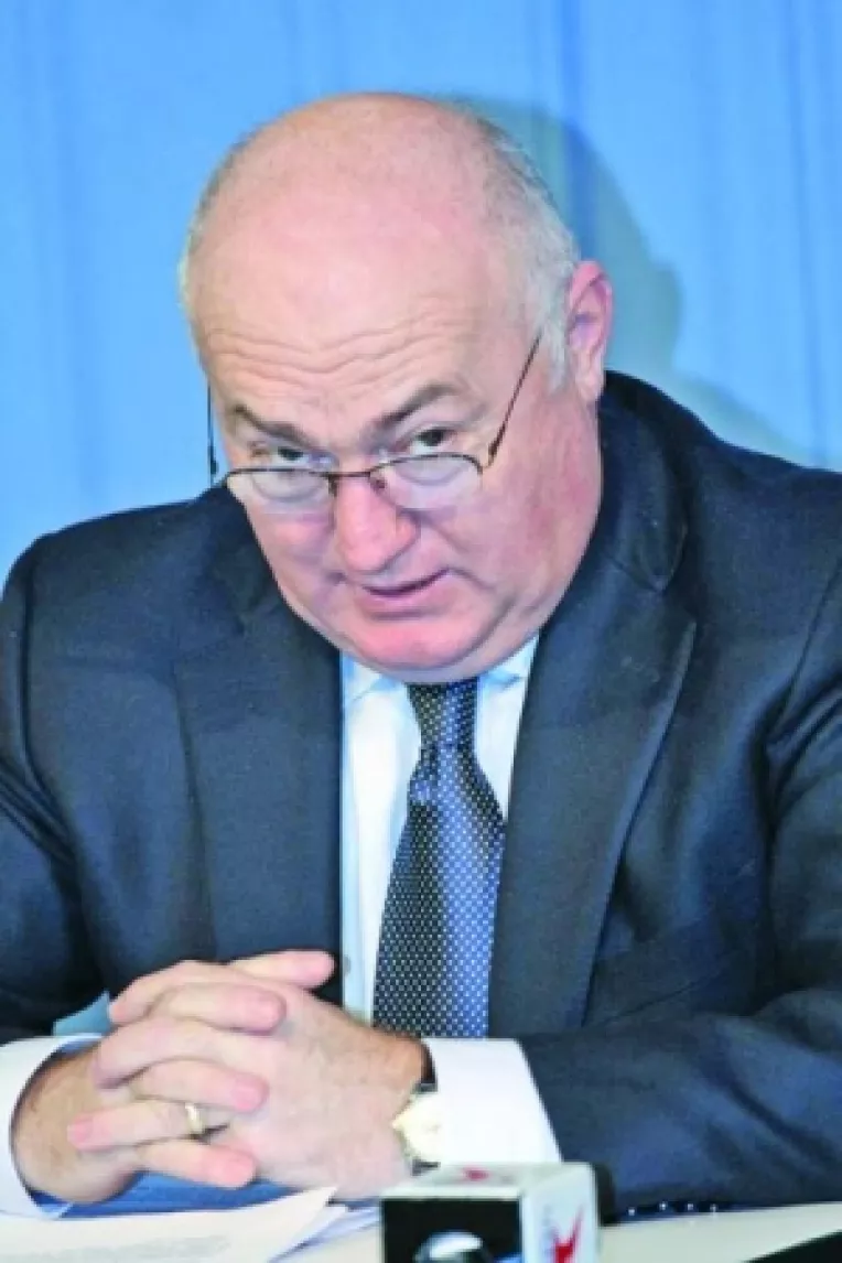 Imbracat in trening, in audienta speciala la Sponte. Ce interese are fostul prefect Culetu la Cadastru?