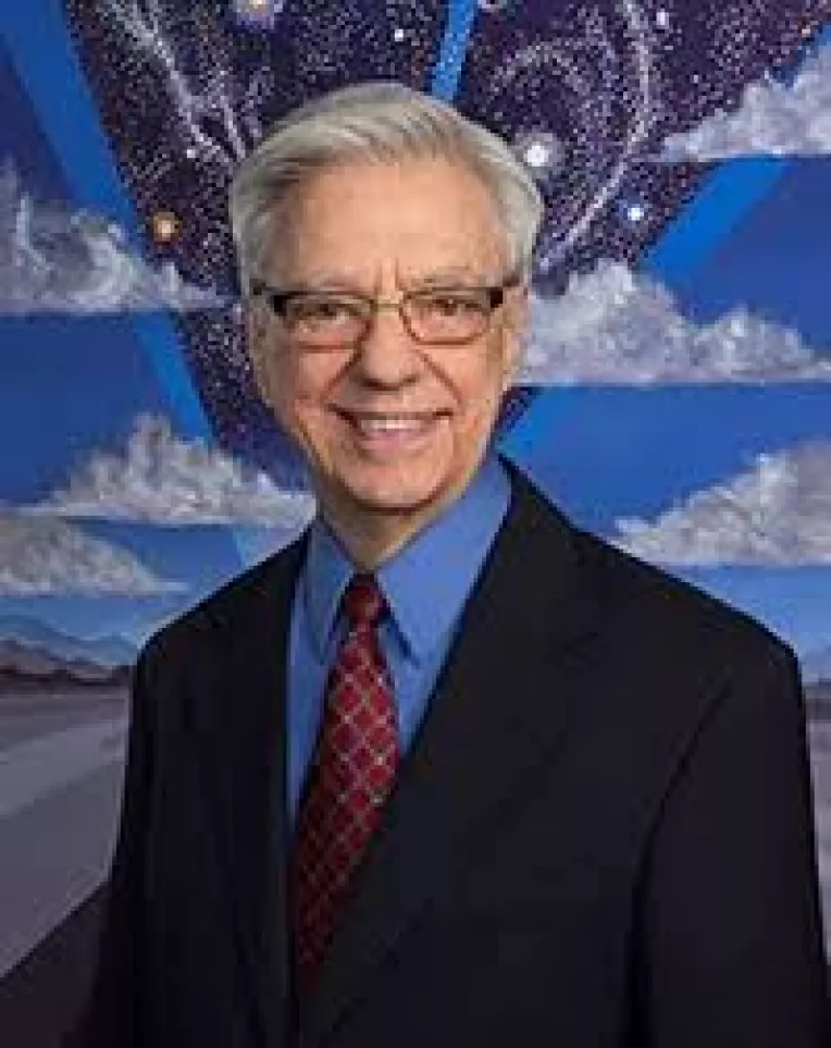 Ipoteza: OZN-urile dotate cu tehnologia Warp pot depasi viteza luminii!