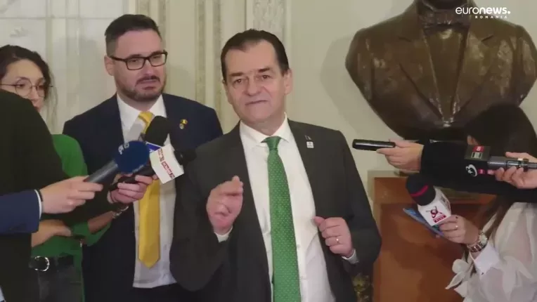 Ludovic Orban sustine ca a fost agresat de manifestantii AUR: "Am fost batut, injurat si insultat"