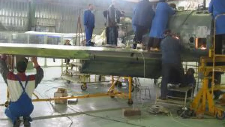 Management slab la Electro si Avioane