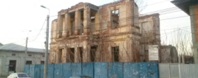 O veche cladire a Calarasiului va renaste din ruine!