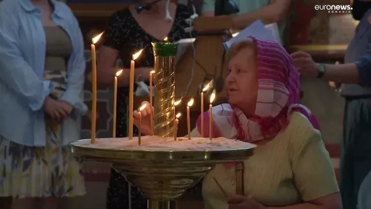 Preotii rusi care condamna razboiul din Ucraina sunt scosi din randul bisericii