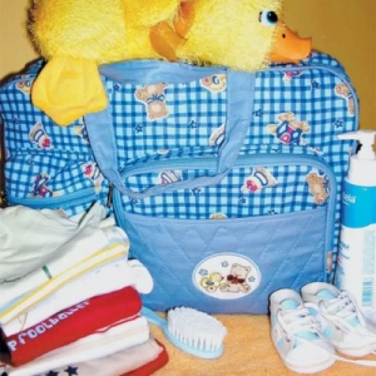 Presedintele Traian Basescu nu vrea sa semneze legea care acorda gratuit trusoul bebelusului!