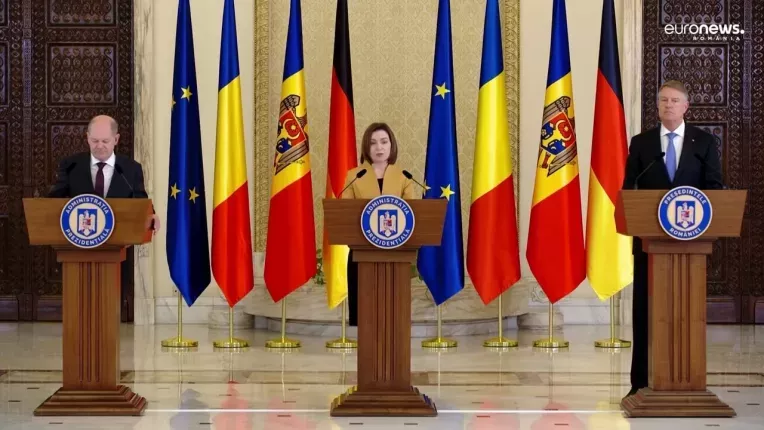 Reuniune trilaterala la Cotroceni: "Republica Moldova e cel mai vulnerabil vecin al Ucrainei"