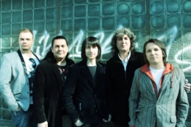 Sarmalele Reci aniverseaza 20 de ani printr-un turneu national