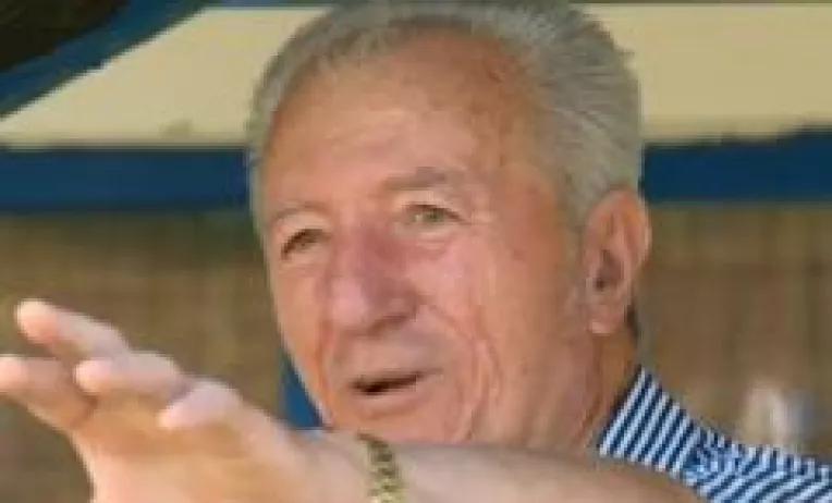 Tatal lui Gica Popescu a murit in urma unui infarct