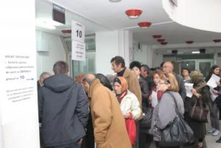 Vremea cozilor la ghisee